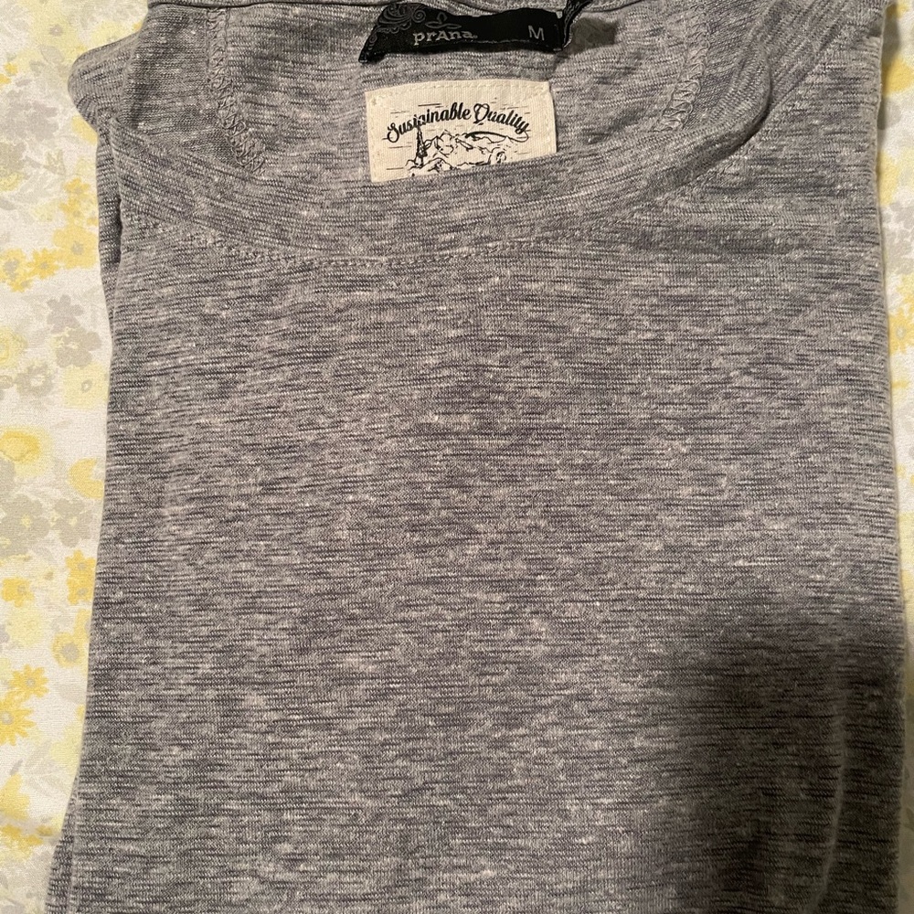 PRANA hiking short sleeve shirt